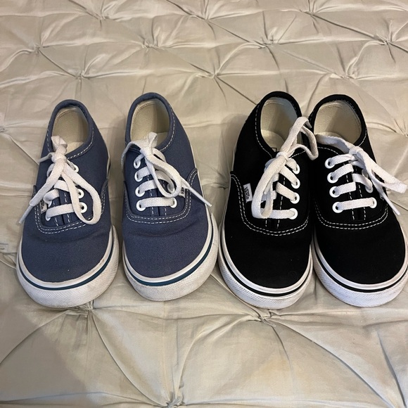 Vans Toddler Blue and Black Canvas Sneakers with White Laces - Picture 1 of 3